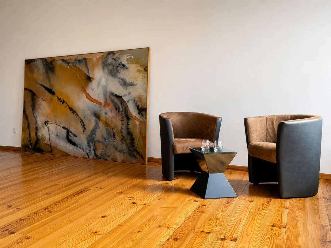 Sitzecke im Büro von Rohner Immobilien am Kirchplatz 14 in Grevenbroich